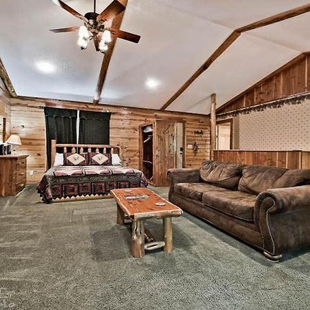 Secluded 2 Story Cabin Pool Wifi Smart Tvs Eureka Springs Exterior foto